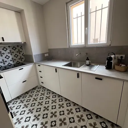 Tres Bel Appartement Mourillon T2 Tolone Esterno foto